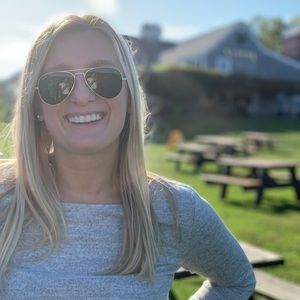 Meet your Posher, Celia